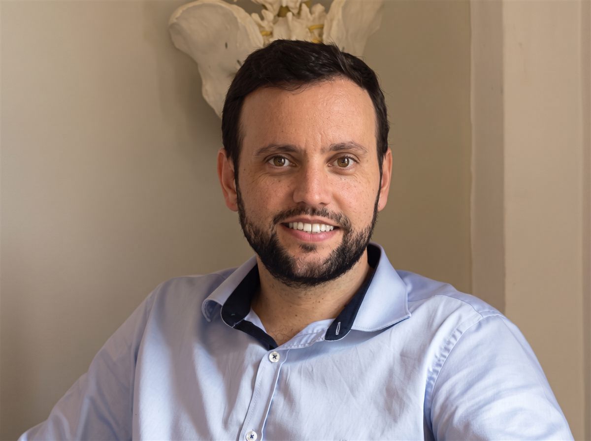 Dr. Roberto Bleier Filho, especialista em saúde da coluna e criador do GSKids
